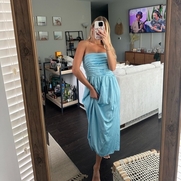 Abercombie & Fitch Adjustable Strap Satin Dress - Picture 1 of 7